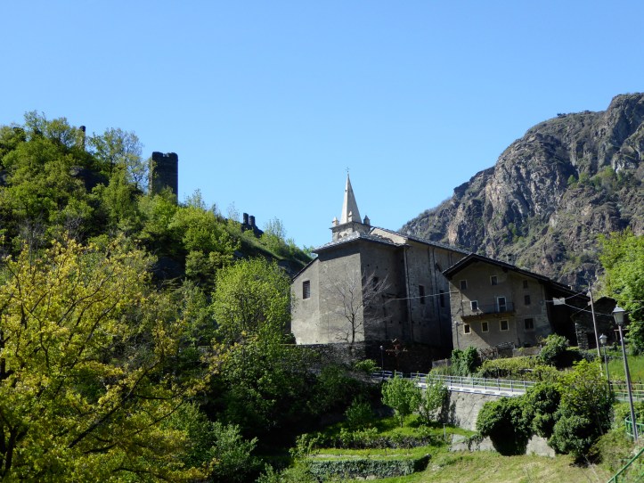 Castello e chiesa di Saint Germain