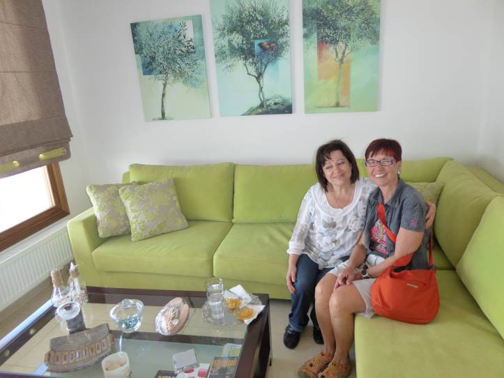 La signora Anezina con Bianca e il suo bergamotto