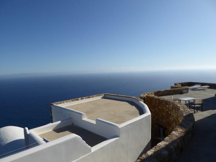 I terrazzi alti di Villa Kalamiotissa