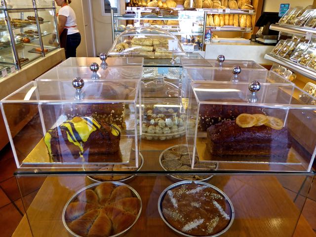 Una delle due panetterie della piazza di Pylos