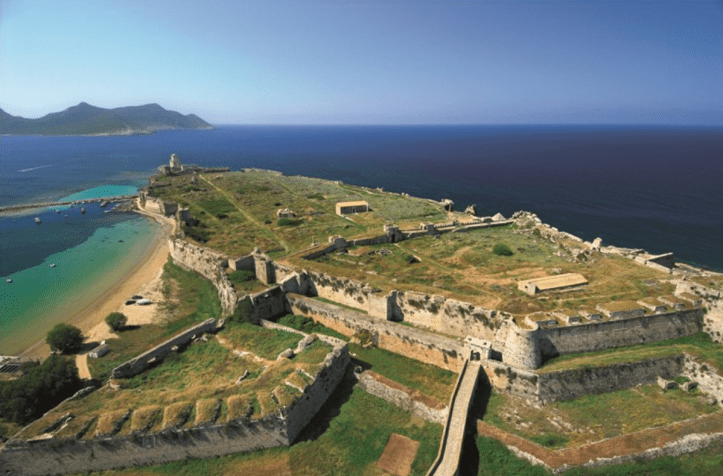 Veduta aerea del castello di Methoni
