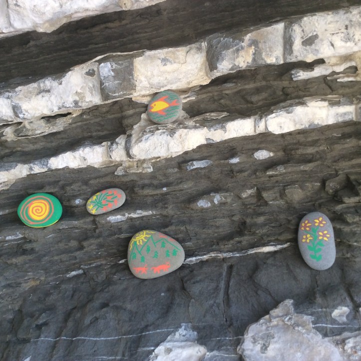 Sassi da lasciare a chi arriva: Aghios Nikolaos (Karpathos)