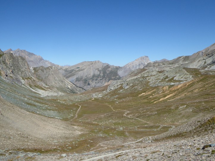 Dal colle Maurin il vallone in territorio francese